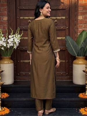 Women Ethnic Motifs Embroidered Regular Thread Work Kurta with Trousers & With Dupatta 6