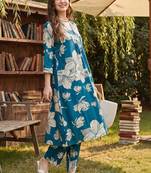Women Floral Printed Regular Kurta with Trousers