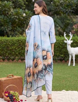 Women Floral Printed Regular Chanderi Silk Kurta with Trousers & With Dupatta 4