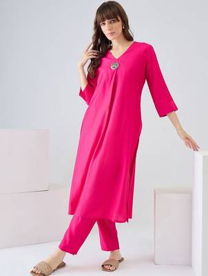 Women Regular Liva Kurta with Trousers 1