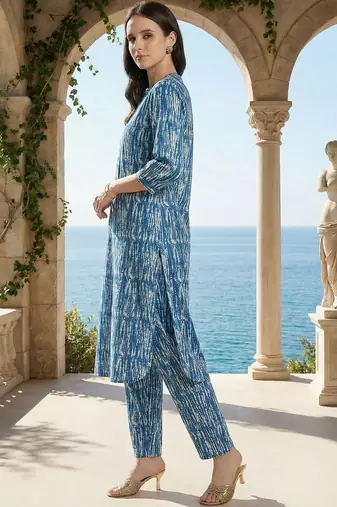 Women Printed Regular Pure Cotton Kurta with Trousers