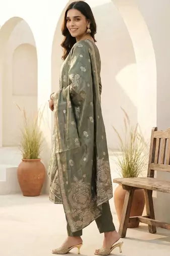 Women Ethnic Motifs Regular Thread Work Kurta with Trousers & With Dupatta