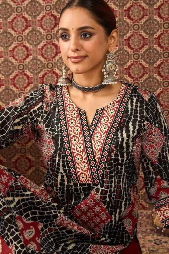 Women Ethnic Motifs Printed Regular Pure Cotton Kurta with Trousers