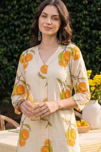 Women Floral Printed Regular Pure Cotton Kurta with Trousers