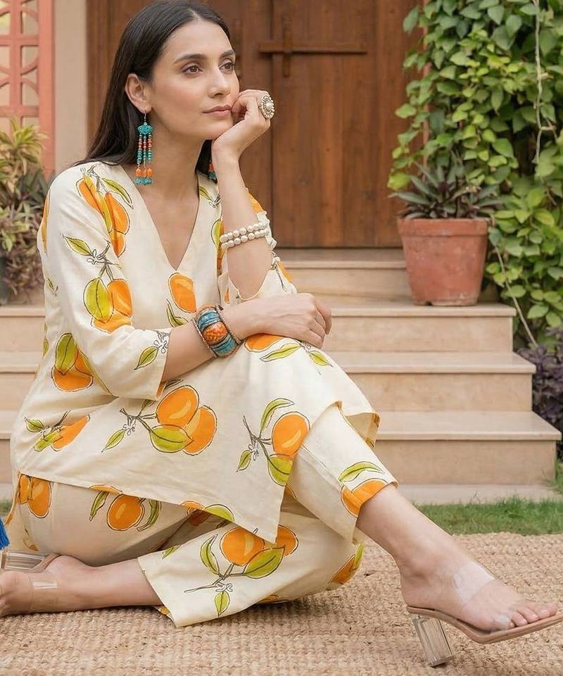 Women Printed Regular Pure Cotton Kurta with Trousers