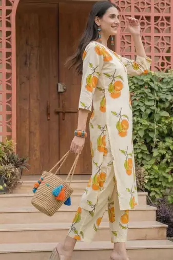 Women Printed Regular Pure Cotton Kurta with Trousers