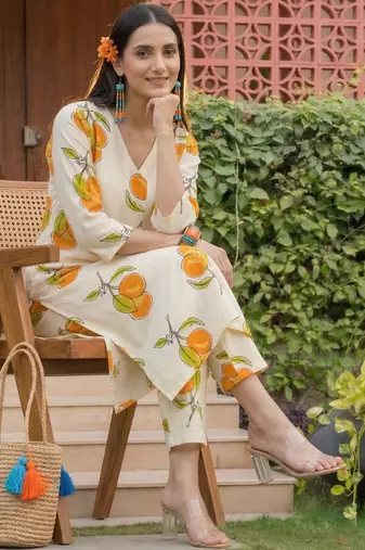 Women Printed Regular Pure Cotton Kurta with Trousers