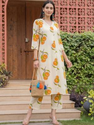 Women Printed Regular Pure Cotton Kurta with Trousers 1