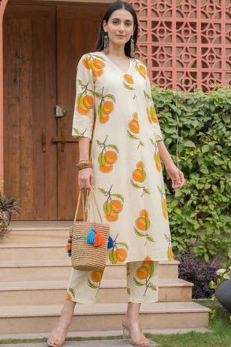 Women Printed Regular Pure Cotton Kurta with Trousers