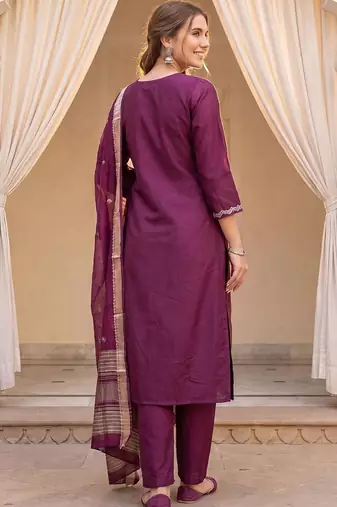 Women Ethnic Motifs Embroidered Regular Thread Work Kurta with Trousers & With Dupatta