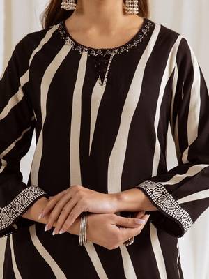 Women Striped Printed Beads and Stones Kurta with Palazzos 2
