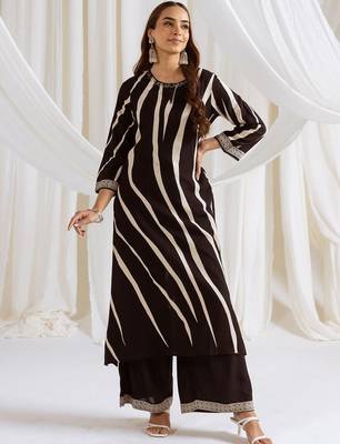 Women Striped Printed Beads and Stones Kurta with Palazzos 5