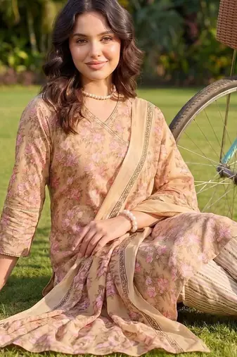 Women Floral Printed Regular Pure Cotton Kurta with Trousers & With Dupatta
