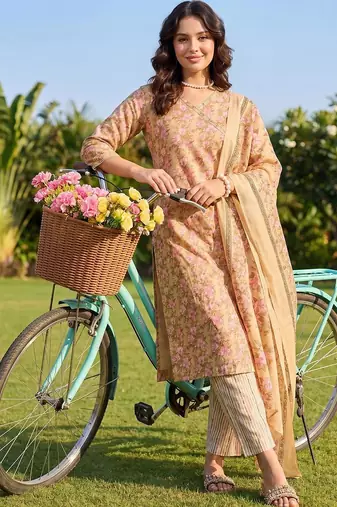 Women Floral Printed Regular Pure Cotton Kurta with Trousers & With Dupatta