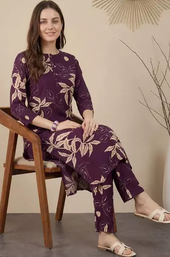 Women Floral Printed Regular Kurta with Trousers