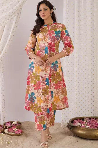 Women Floral Printed Regular Pure Cotton Kurta with Trousers
