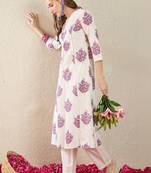 Women Floral Printed Regular Pure Cotton Kurta with Trousers