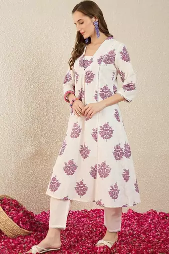 Women Floral Printed Regular Pure Cotton Kurta with Trousers