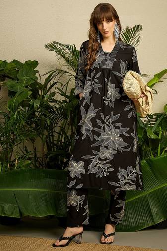 Women Black Viscose Rayon Floral Printed Regular Kurta with Trousers Set