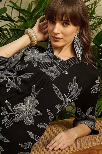 Women Black Viscose Rayon Floral Printed Regular Kurta with Trousers Set