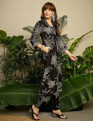Women Black Viscose Rayon Floral Printed Regular Kurta with Trousers Set 3