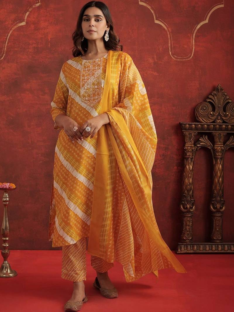 Women Leheriya Printed Regular Thread Work Kurta with Trousers & With Dupatta