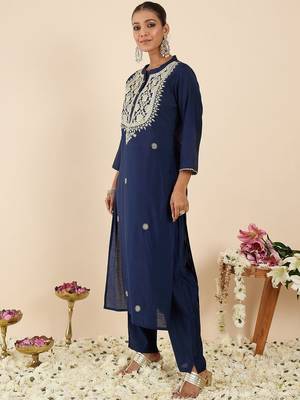 Women Ethnic Motifs Embroidered Regular Kurta with Trousers 3