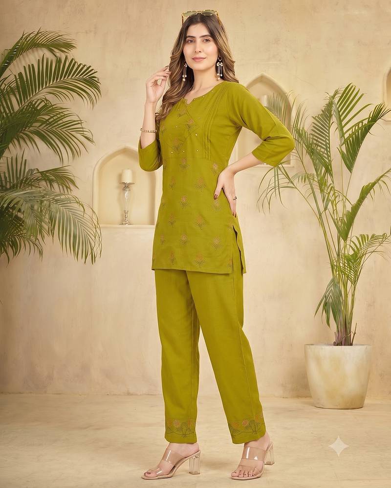 Trendy green floral embroidered ethnic co-ord set for women