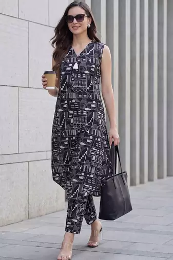 Women Printed Regular Pure Cotton Kurta with Trousers