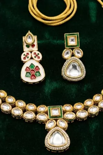 Handcrafted gold-plated kundan choker necklace set with earrings | traditional ethnic indian bridal jewelry for women