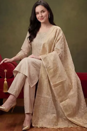 Women Ethnic Motifs Embroidered Regular Thread Work Kurta with Trousers & With Dupatta