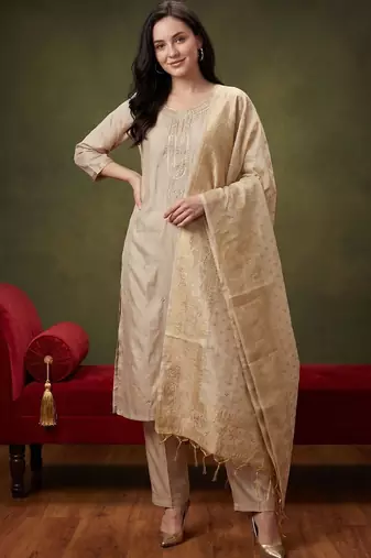 Women Ethnic Motifs Embroidered Regular Thread Work Kurta with Trousers & With Dupatta