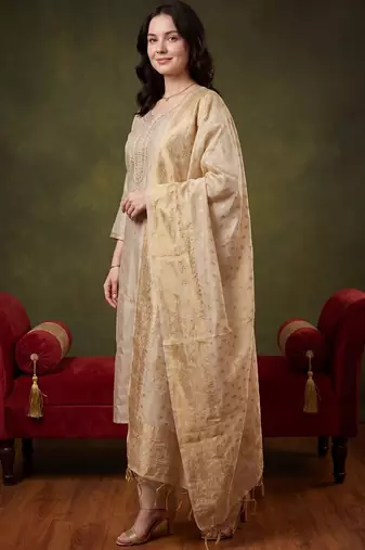 Women Ethnic Motifs Embroidered Regular Thread Work Kurta with Trousers & With Dupatta