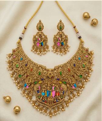 Handcrafted temple jewellery: intricate gold-plated choker set 2