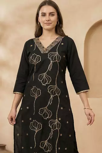 Women Floral Embroidered Regular Thread Work Kurta with Trousers