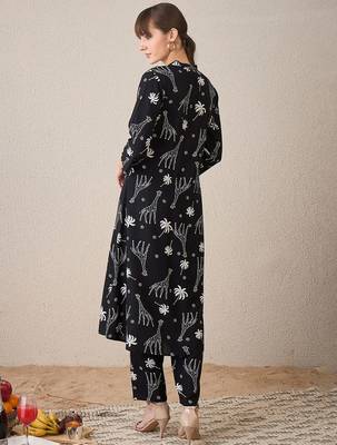 Quirky Printed Mandarin Collar A-Line Kurta With Trousers 6