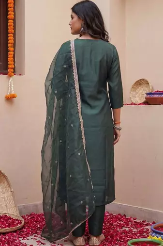 Women Ethnic Motifs Embroidered Regular Thread Work Liva Kurta with Trousers & With Dupatta