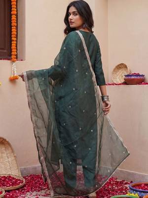 Women Ethnic Motifs Embroidered Regular Thread Work Liva Kurta with Trousers & With Dupatta 5