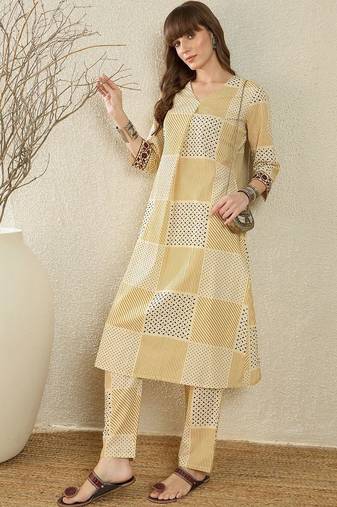 Women Printed Regular Pure Cotton Kurta with Trousers