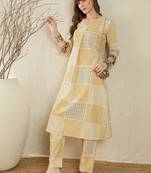 Women Printed Regular Pure Cotton Kurta with Trousers