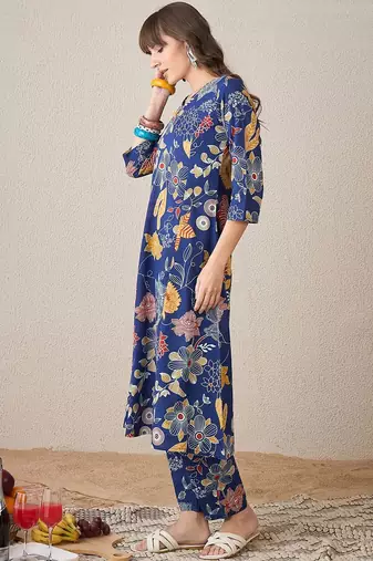 Women Floral Printed Regular Pure Cotton Kurta with Trousers