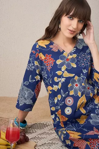 Women Floral Printed Regular Pure Cotton Kurta with Trousers