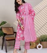 Women Floral Printed Regular Pure Cotton Kurta with Trousers & With Dupatta