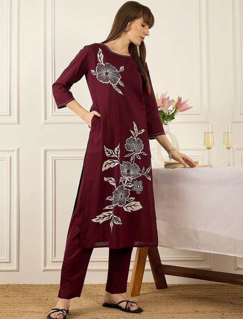 Women Floral Printed Regular Pure Cotton Kurta with Trousers