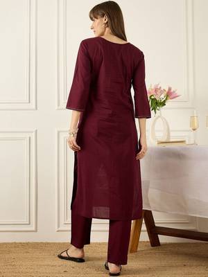 Women Floral Printed Regular Pure Cotton Kurta with Trousers 4