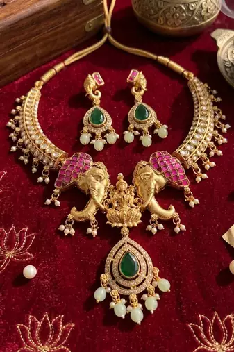 Antique gold temple jewelry set with kundan elephant motif necklace & earrings – indian bridal wedding choker