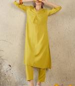 Women Pleated Kurta with Trousers
