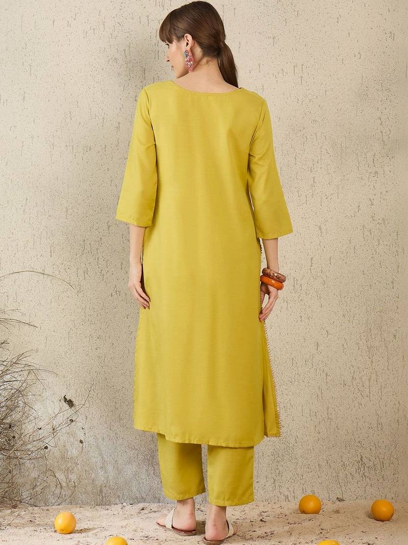 Women Pleated Kurta with Trousers