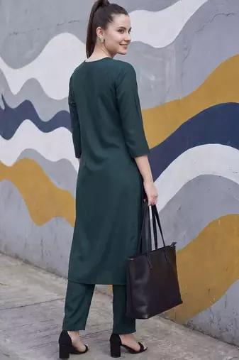 Women Regular Kurta with Trousers