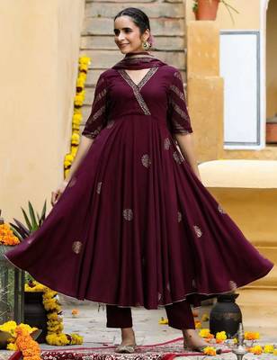 Women Ethnic Motifs Printed Empire Kurta with Trouser & With Dupatta 2
